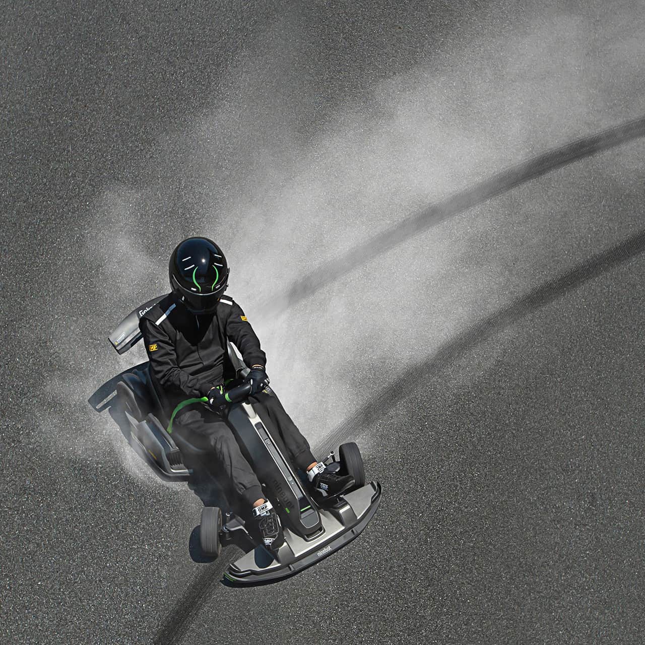 Технология Drifting Assistant помогает быстрее научиться ездить на Ninebot Go-Kart Pro