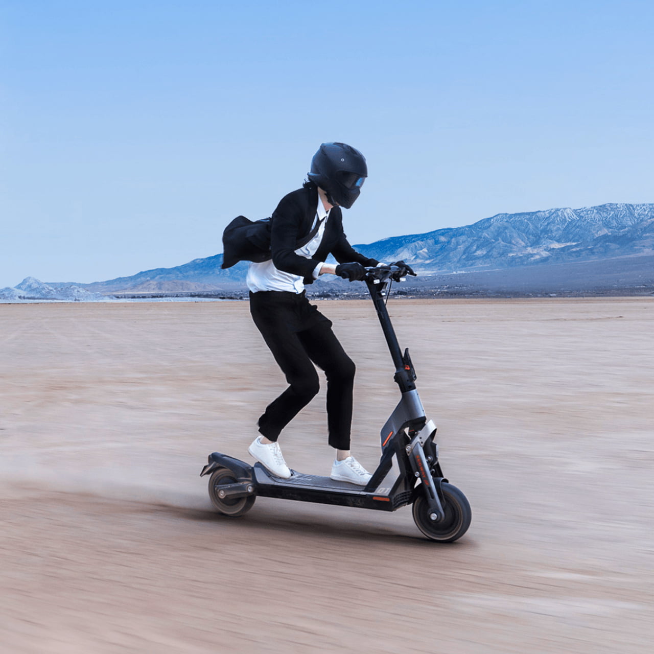 Скорость гоночного электросамоката Ninebot SuperScooter GT2 – до 70 км\ч